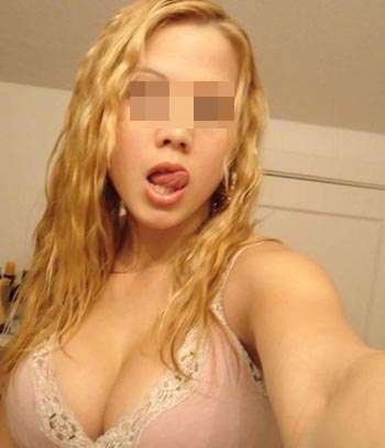 je recherche un africain car j'ai envie d'une pénétration vaginale à Suresnes
