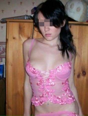 je cherche un bon fuckfriend car j'ai envie de me faire pilonner le vagin sur Avignon