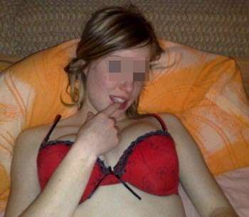 Je veux me faire baiser la chatte par un homme de grande taille de Bron tout de suite